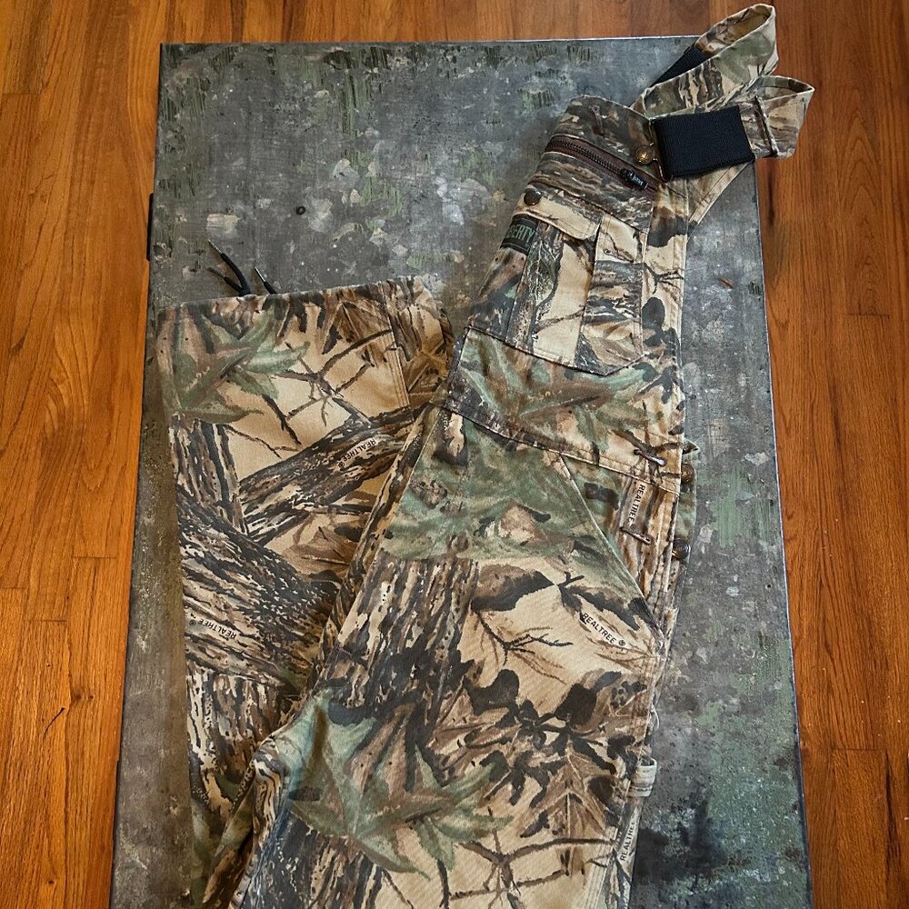 Liberty Realtree Camo Overalls Size 32 Regular